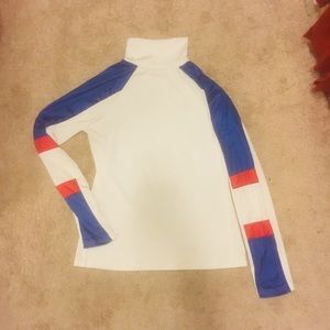 Athletic style shirt